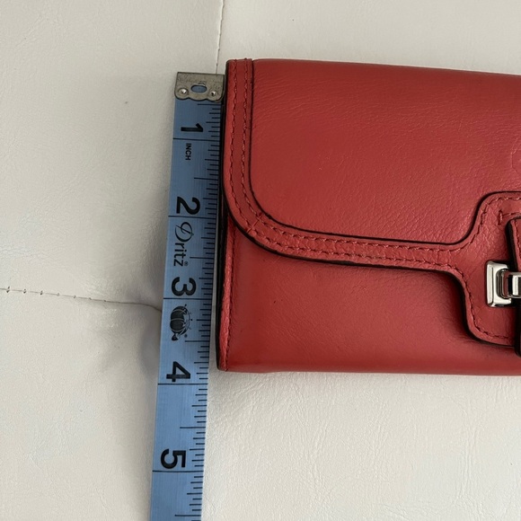 ⚡️Price Drop⚡️ Coach Envelope Wallet- Used - Picture 10 of 10